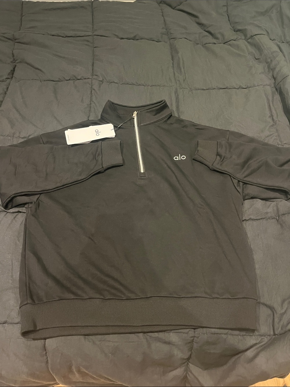 ALO Yoga Men’s Black Half-Zip Pullover Sweater